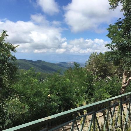 Appartamento Di Montagna Sul Belvedere Di Gambarie Gambarie dʼAspromonte Exterior foto